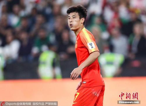 国足当家球星武磊加盟西甲西班牙人