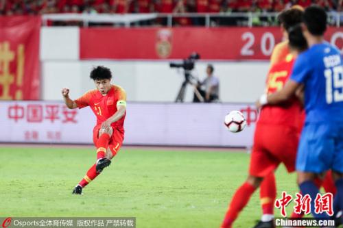 里皮回归首战吴曦张稀哲建功国足2:0胜菲律宾