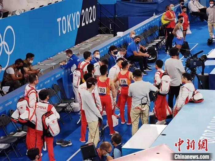 中国体操男队，尽力了