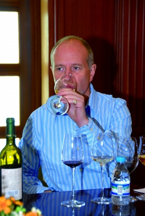 Ӣ���ʼ�Ʒ��ʦ����ɭ•��