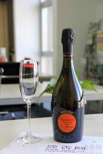 普契尼 普洛赛科起泡白葡萄酒 piccini prosecco extradyr