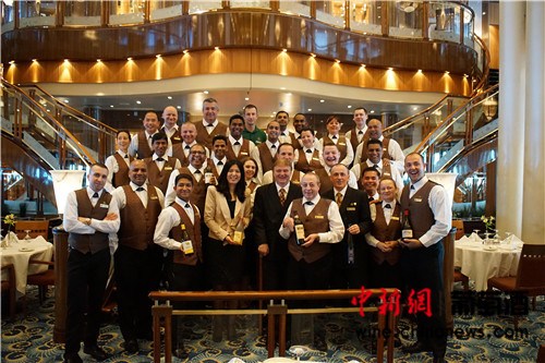 ��ԣ���ѾƵ�½������Ů��2�š�����