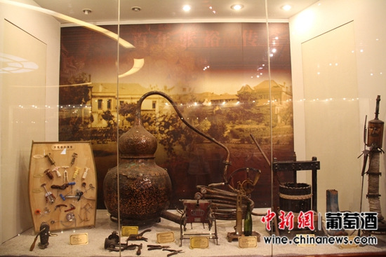 ��ԣ���Ļ�����ݣ����ذ����ƾƹ��գ���ͼ����3��