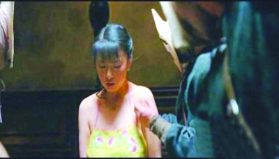 《让子弹飞》"大胸女"被恶搞 开微博恳求请勿骚扰