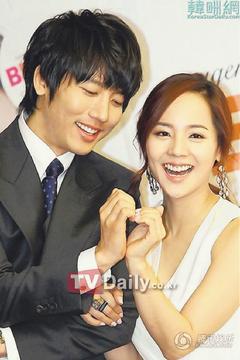 韩星柳真与奇太映宣布婚讯 期待明年有小孩(图)