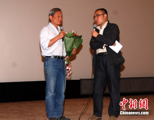 张之亮忆张国荣赞其勇敢 《肩上蝶》首尝魔幻爱情