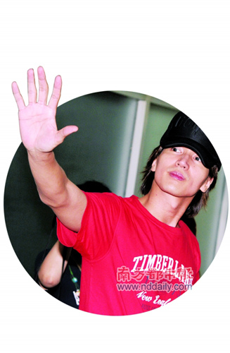 �Գ���Ƣ������û��׷��ϲ����������ȥ����