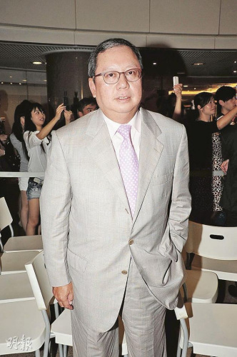 谢霆锋获粉丝团力挺林建岳想与张柏芝二子签约4