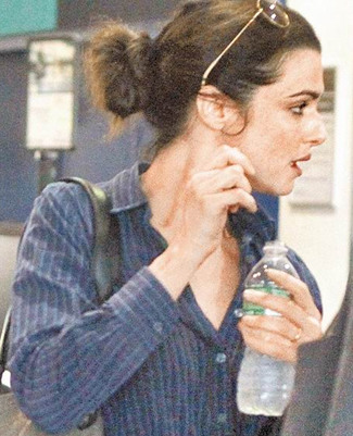 Ů�����ж�•ޱ�Ȼ����¶�澫��������ع⣨ͼ��