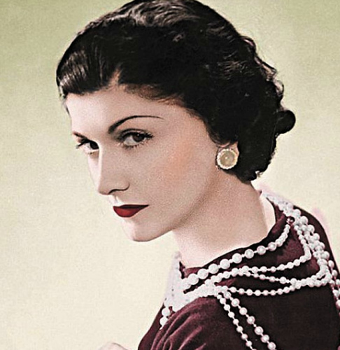 传记指香奈儿创始人生活荒唐 沉迷鸦片搞双性恋