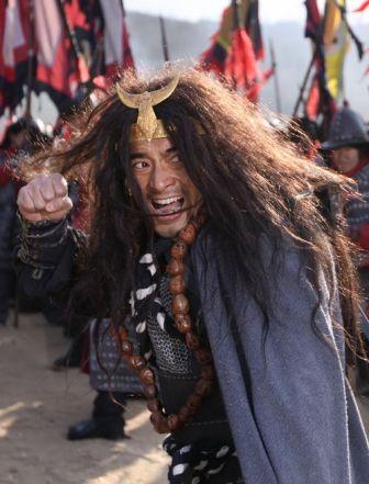 "武松"陈龙抱怨和老虎拍戏半小时 "羡慕"西门庆