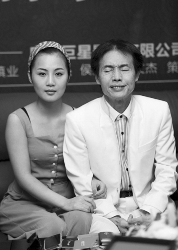 �˽���19�꽿�޵����潿�����������Ϲ����ɵ�