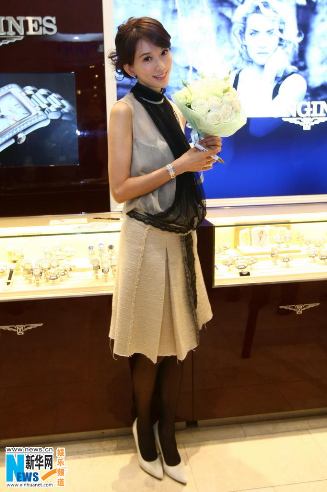 ��־���˿�ྡչ�����ջ����һЦ�׻���ͼ��