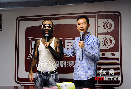 ���������׿����й�ʽ���ƾ硱��ɳ��ͷ���ж��