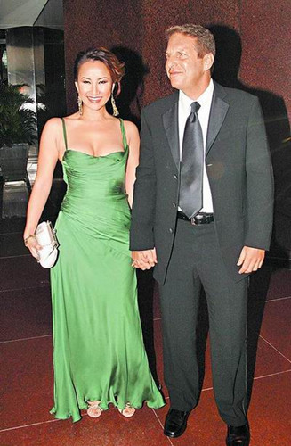 ����6ǧ�����ϲ���ع�Ⱥ������������������ϯ