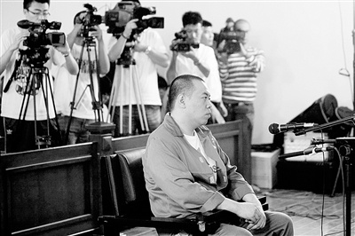 ۳�İ���ͥ����̬������һ��ҧ����Ļ�����ף�2��