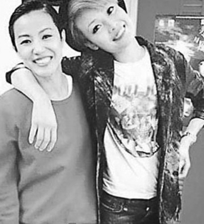 传容祖儿承认是同性恋 坦白与何韵诗"相恋多年"