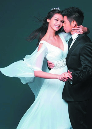 台名模林嘉绮甜蜜出嫁 与老公恋爱2年从不提分手