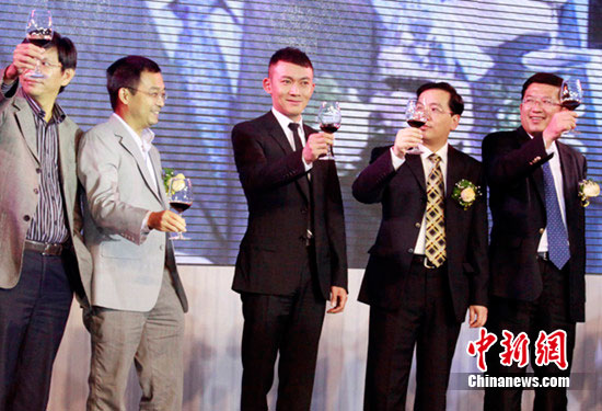 ��Զ˧��������չ�������սְҵ�����֣���ͼ����2��