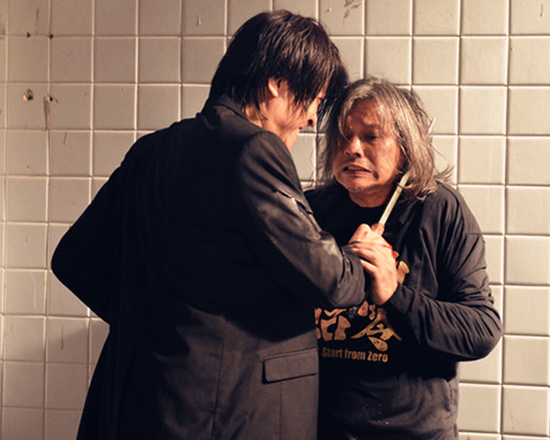 �κ���΢��Ӱ��ƴ��ͷ�ع�������������飨ͼ��