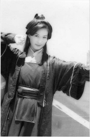 "木婉清"赵学而幸福完婚 前绯闻男友谢霆锋缺席