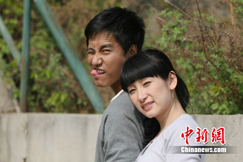 《再过把瘾》亲热戏自然 黄勐称吻秦海璐前要刷牙