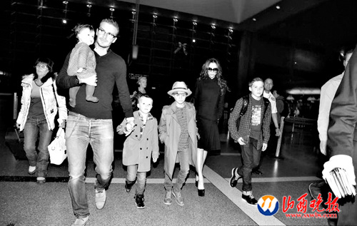 ���˺�ķ���ᱧ��Ů�ڻ���һ�����ڻ��׶ع�ʥ��