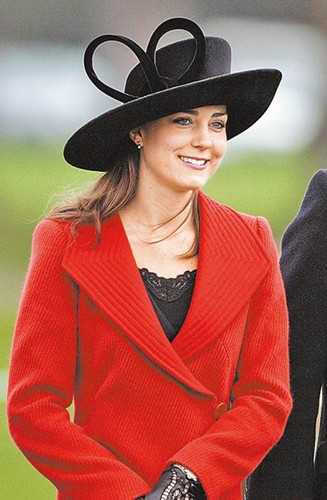 ����˹͡���Ȳ�Ů����ıʥ������ѻ�׼������ͦ��2��