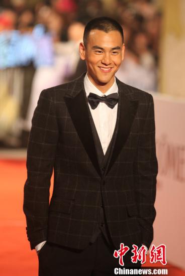 ����̨��ż����첽������͢�����¹�ͼ����3��