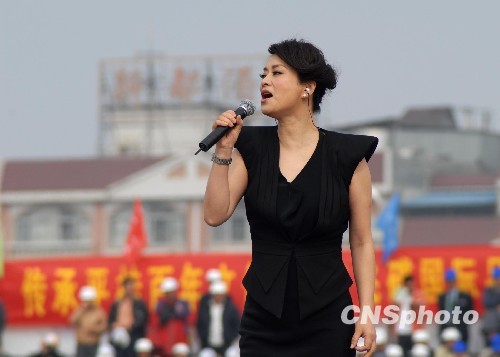 ���մ������ǽ����:����Ϊ�Ե�̨ë�����˼�ͥ��3��