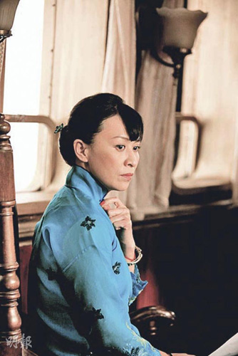 刘嘉玲凭《让子弹飞》角逐女配角.图片来源:香港"明报"