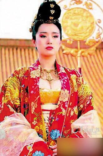 曾在《满城遍带黄金甲》中饰演皇后的巩俐有望在新片中再登后位