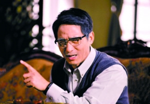 郭晓松自称不懂浪漫 谈情人节:我还给老婆买花了