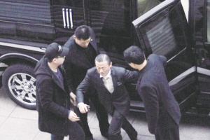 周立波与《达人秀》翻脸内幕:一顿饭吃掉十几万