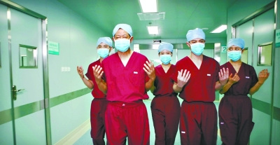 “感动生命”被批没逻辑网友:医生好闲,医院好空