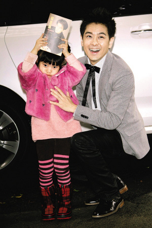 ��־ӱ����20������������ͬ���˹��¸ٲ��ϣ�ͼ��