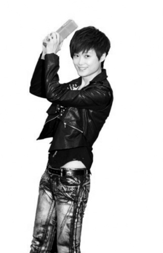 �ϰ�ŭ�������Ѷ��ҥ�ߣ���Ů����úúõ�