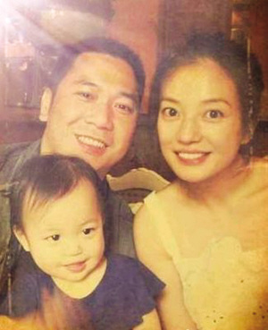 ��ޱһ��ϲ������Ů��������Ц���Ȳ࿴��ͷ��ͼ��