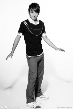 李维嘉龙丹妮被爆秘婚汪涵称不知情但送祝福(图)