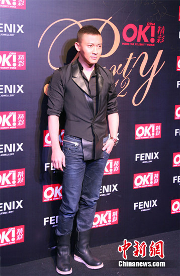 张学友4日成都开嗓 聂远请假"打飞的"看偶像(图)