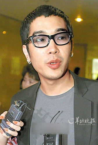 ���Ǹ�Ӣ������ǿ����Ů��Ů������ǿ�Ʒ�����ϵ