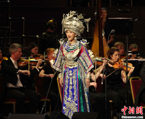 “跨越巅峰三大巨星音乐会”伦敦上演宋祖英惊艳