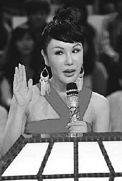 变性女星利菁"谎话"被揭 医生曝其因整容引败血症