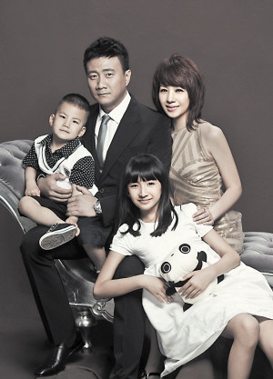 �����͡�ȫ�Ҹ���Ϊ��ĸ�ؽ�������Ƭ�ع⣨ͼ��