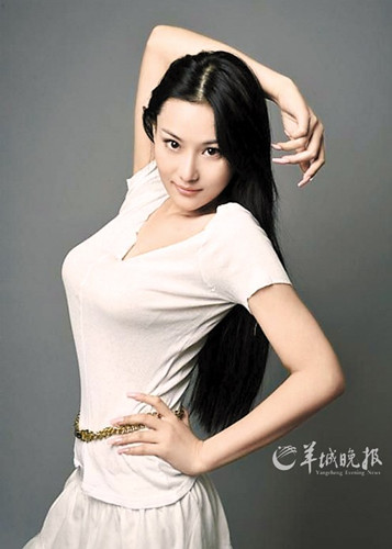 张馨予宣布与与吴卓羲分手知情人称男方仍想挽回