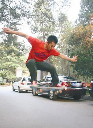 �����滬���ѳ�רҵ����ż���ľ�׬�����������