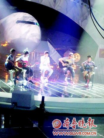 ��Ƭ���غ���̨���ս�ĿΣ��:�غ��±���Ϊѡ��