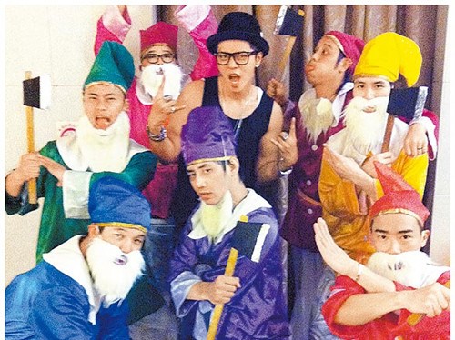 ��־��������С���˰�Χ���������ں��Ѿ��ȣ�ͼ��