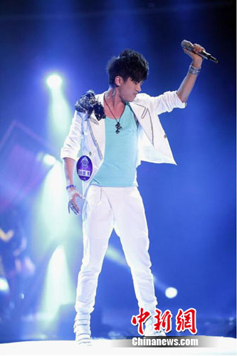 高晓松驳斥樊博爱情观:女朋友跑了不能赖音乐