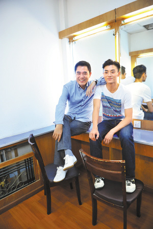 �±���һ����ӫ������ͬ�������ϰ��ִ���Ӽ�